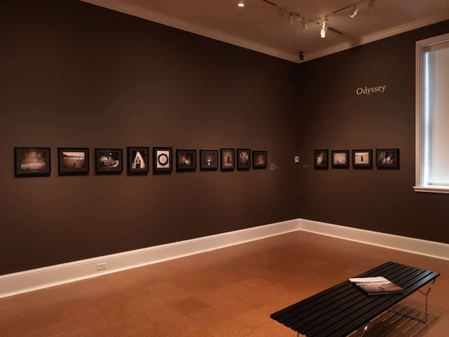 view exhibition image