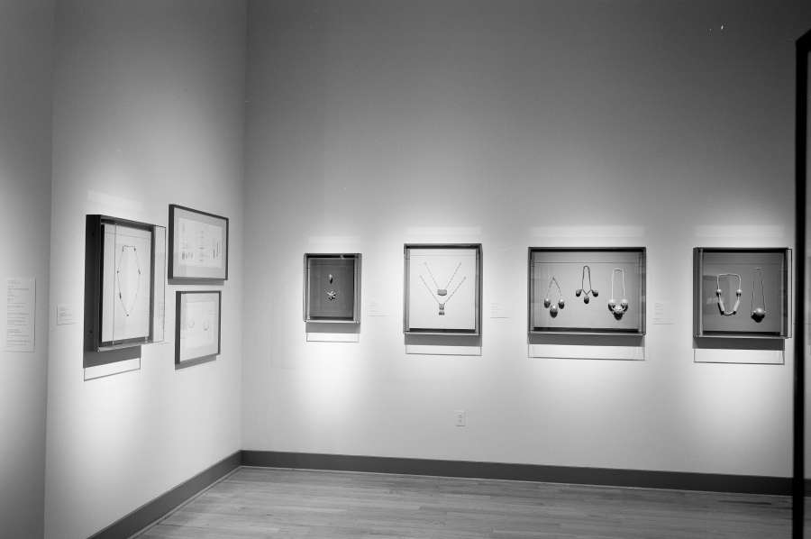 view exhibition image