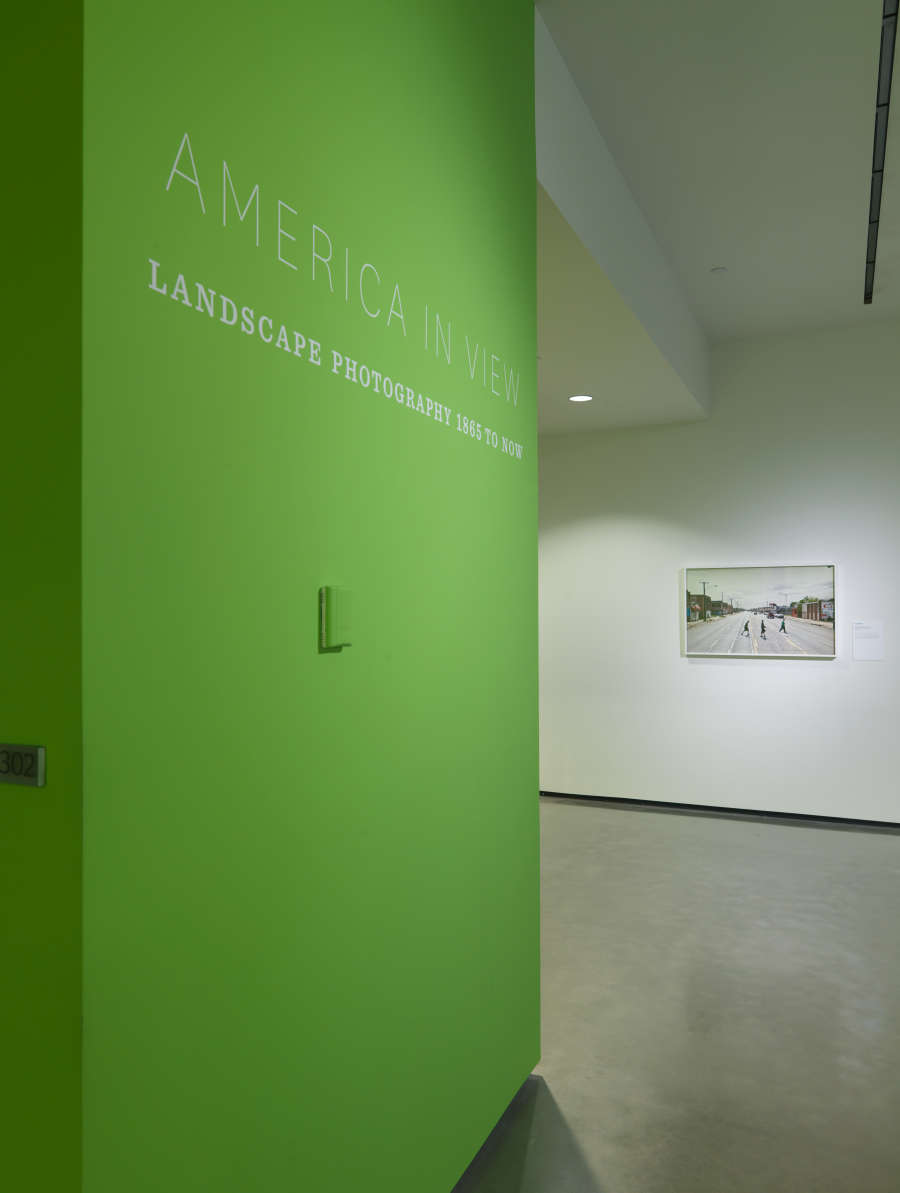 view exhibition image