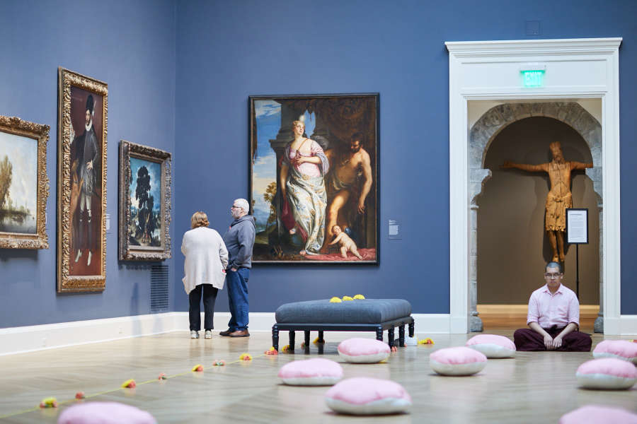 view exhibition image