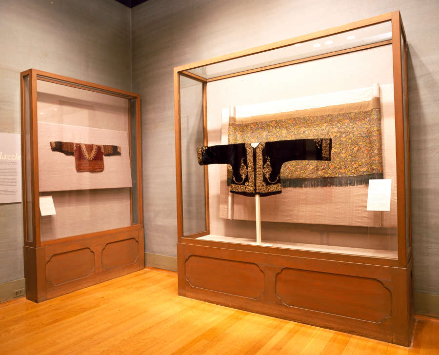 view exhibition image