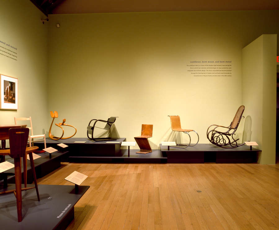 view exhibition image