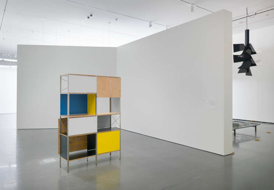 view exhibition image