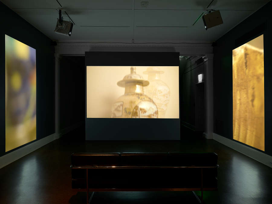 view exhibition image