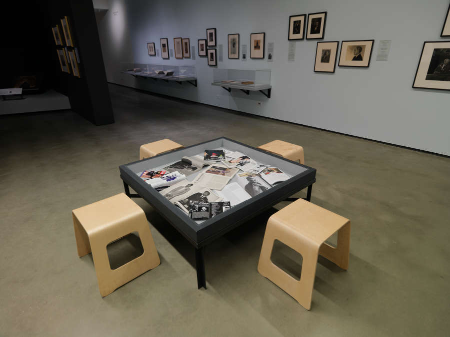 view exhibition image