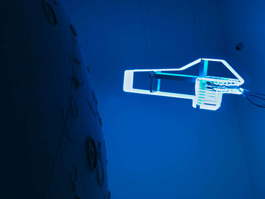 view exhibition image