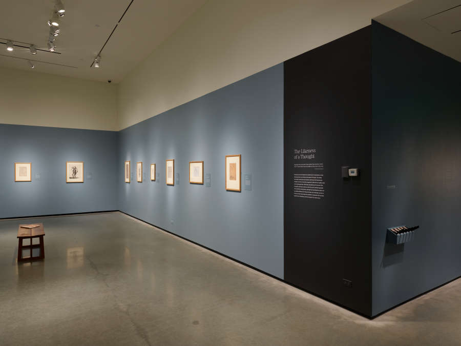view exhibition image