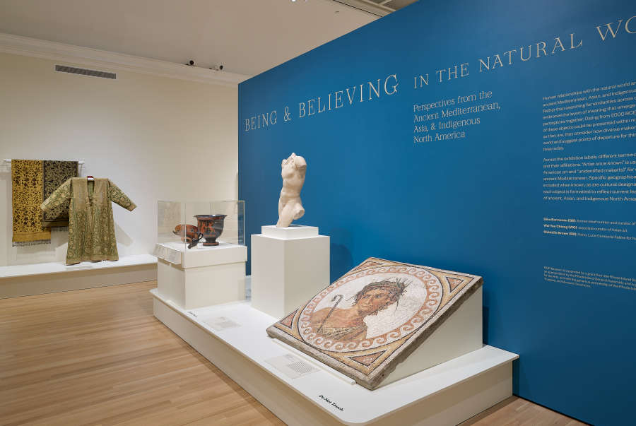 view exhibition image