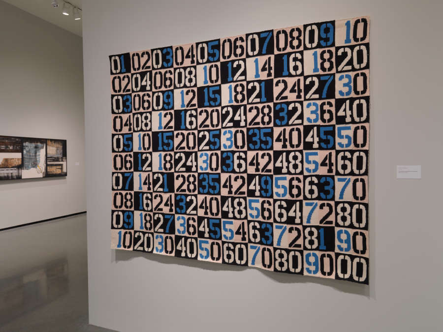 view exhibition image