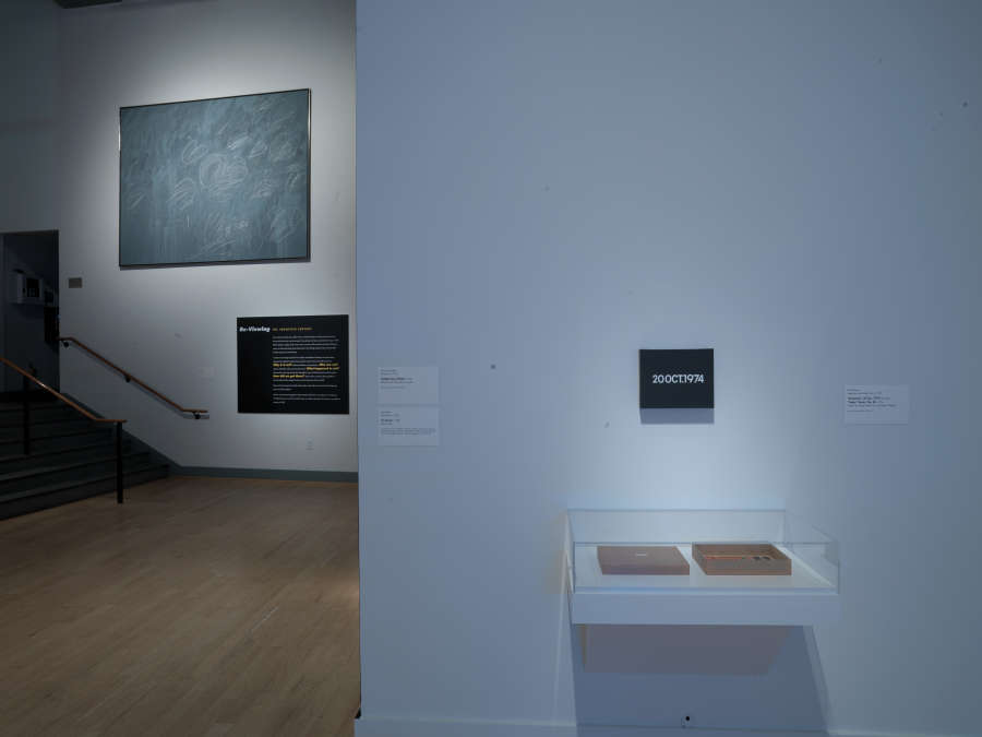 view exhibition image