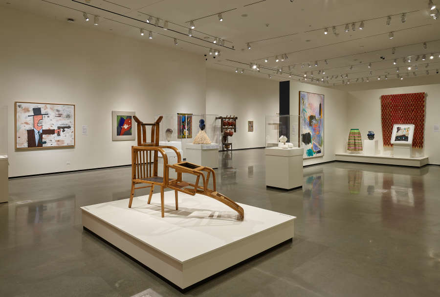 view exhibition image