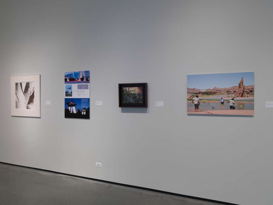 view exhibition image