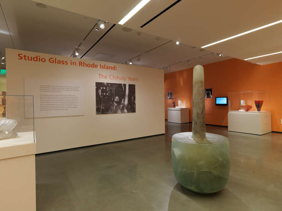 view exhibition image