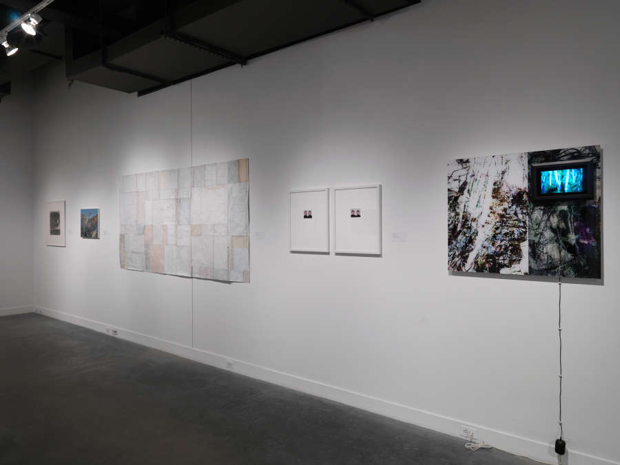 view exhibition image