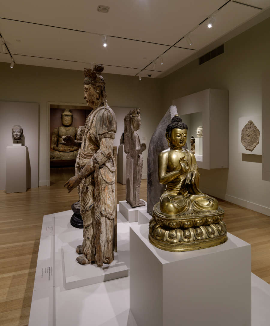 view exhibition image