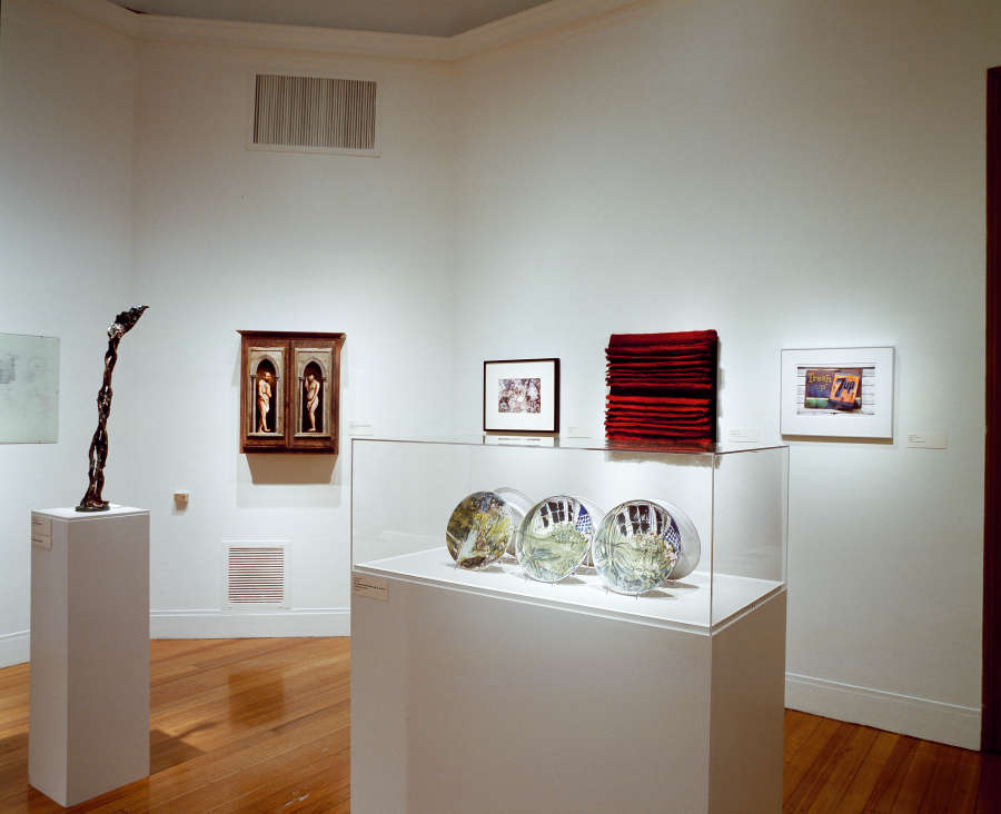 view exhibition image