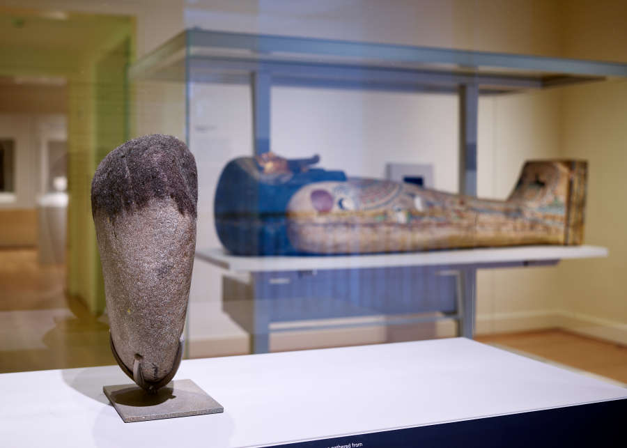 view exhibition image
