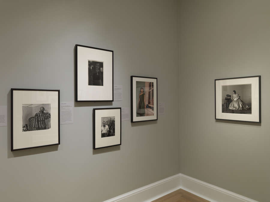 view exhibition image