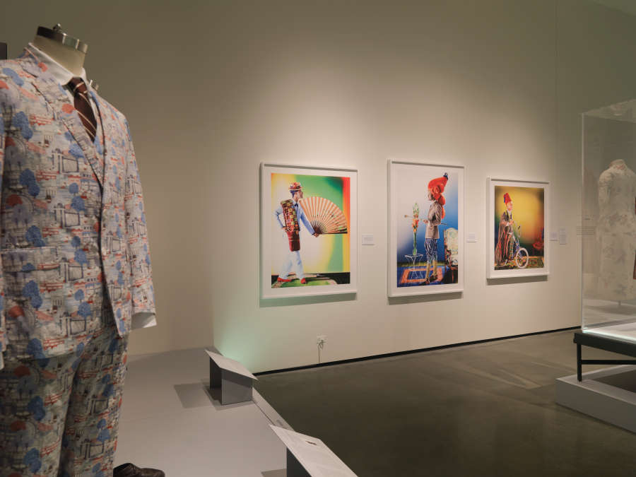 view exhibition image