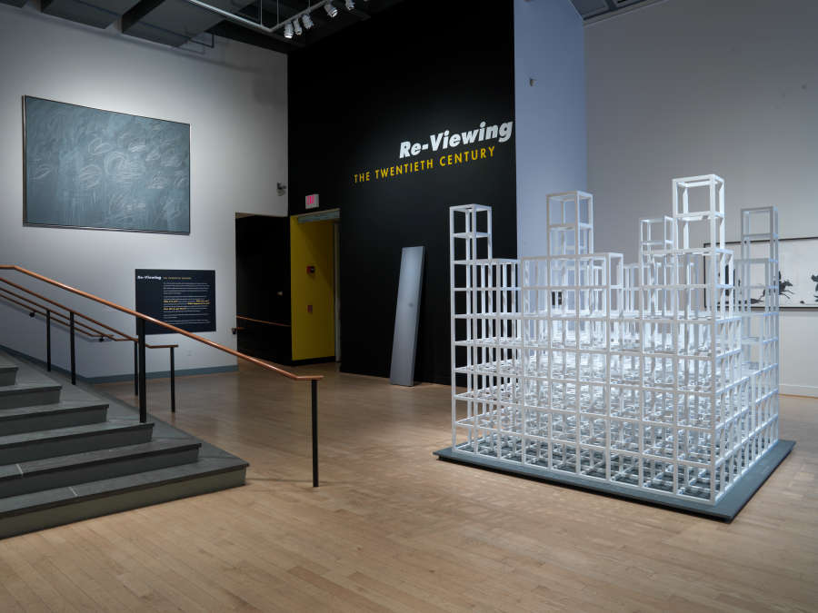 view exhibition image