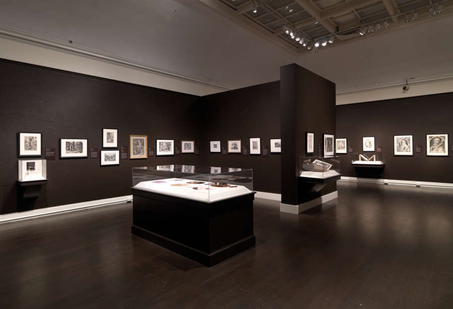 view exhibition image