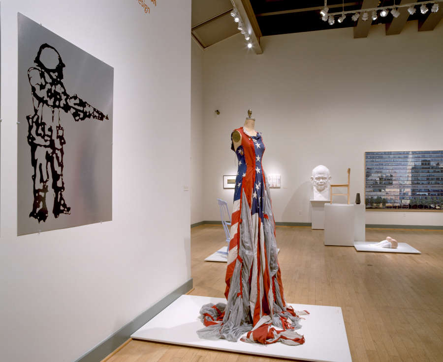 view exhibition image