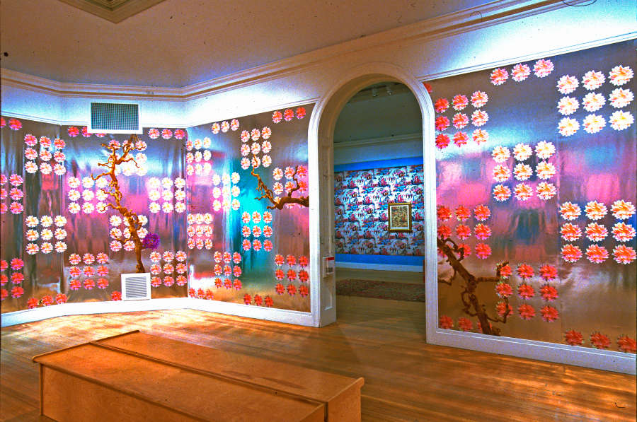 view exhibition image