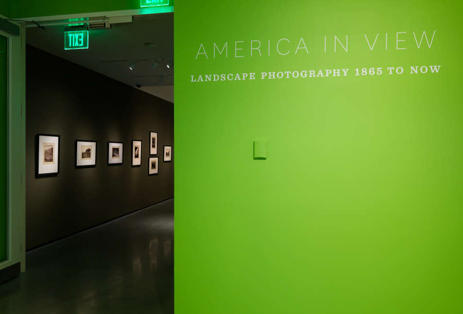 view exhibition image
