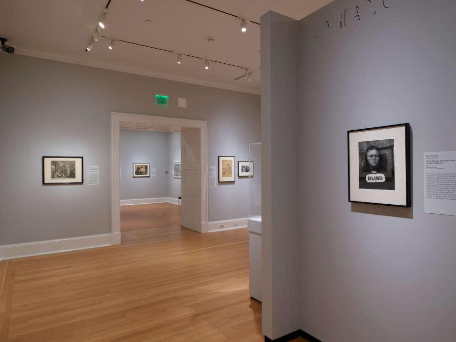 view exhibition image