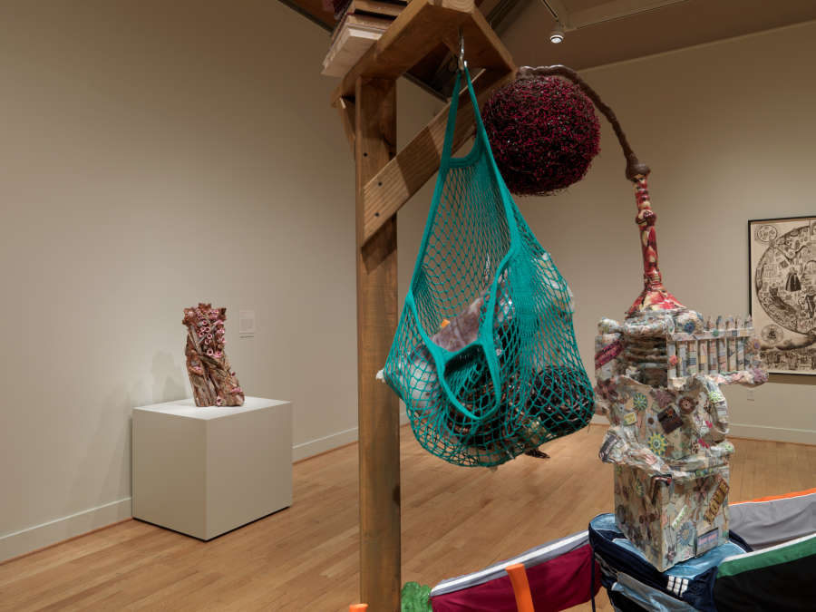 view exhibition image