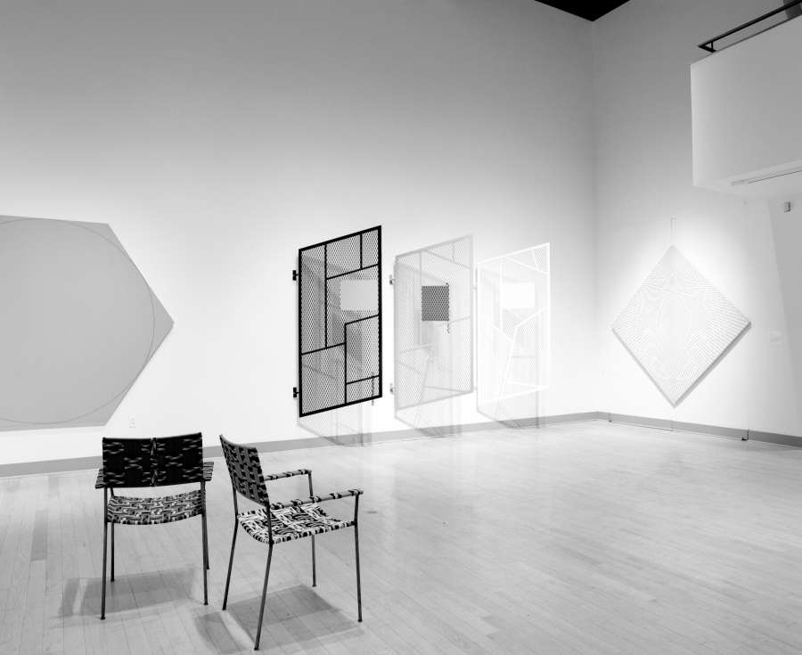 view exhibition image