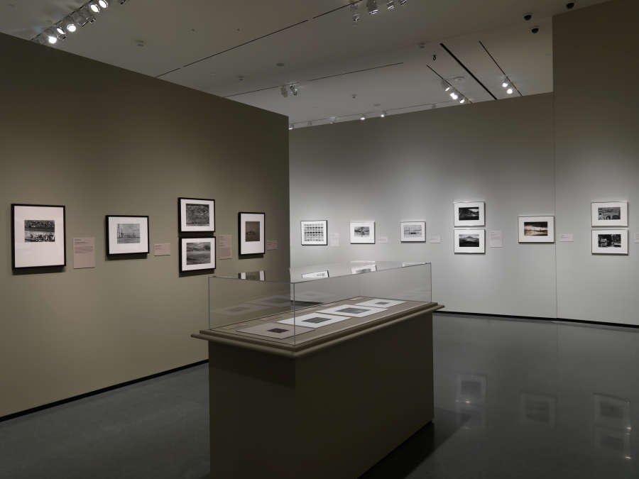 view exhibition image