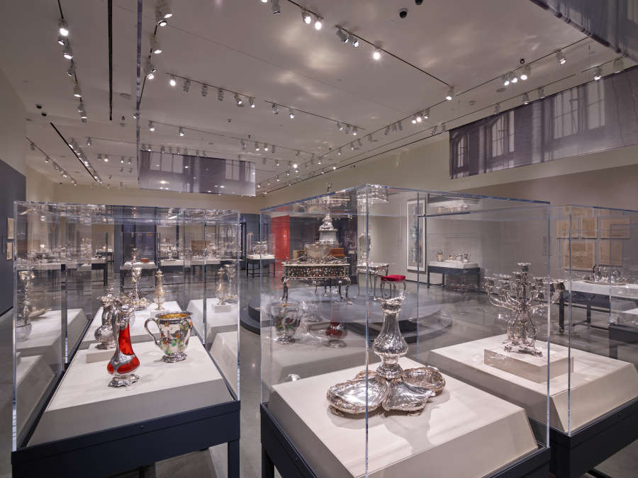 view exhibition image