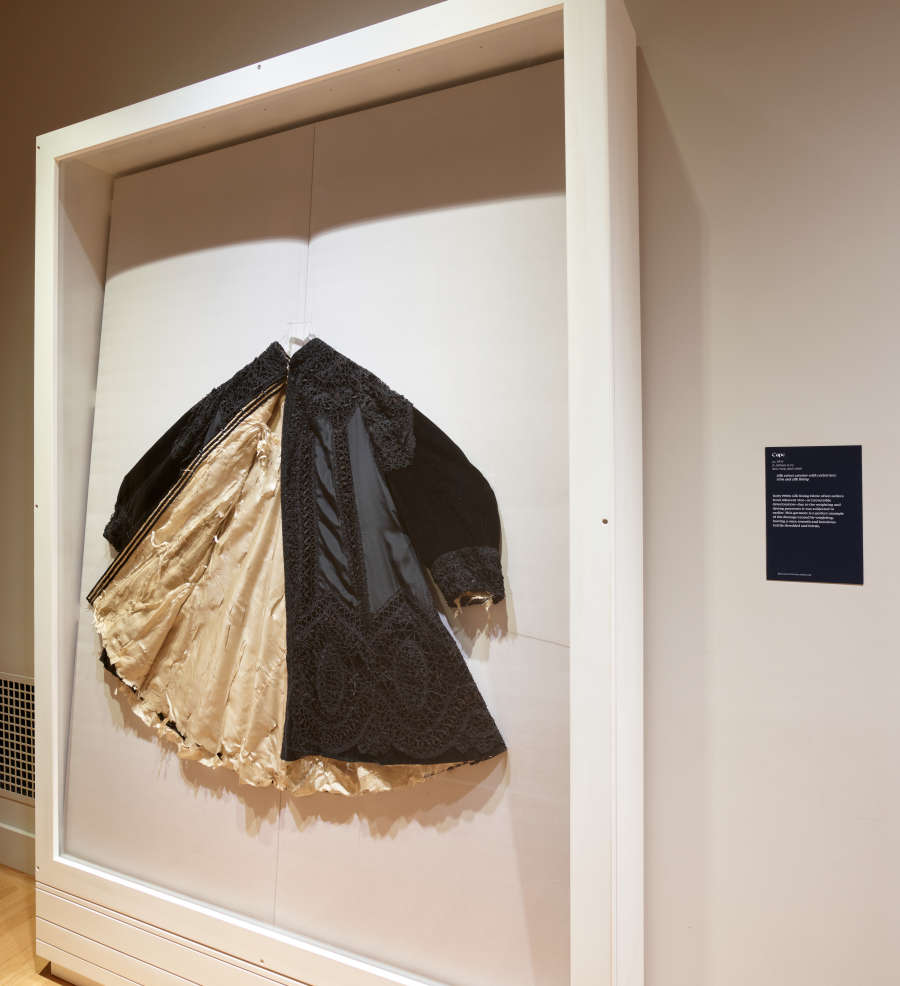 view exhibition image