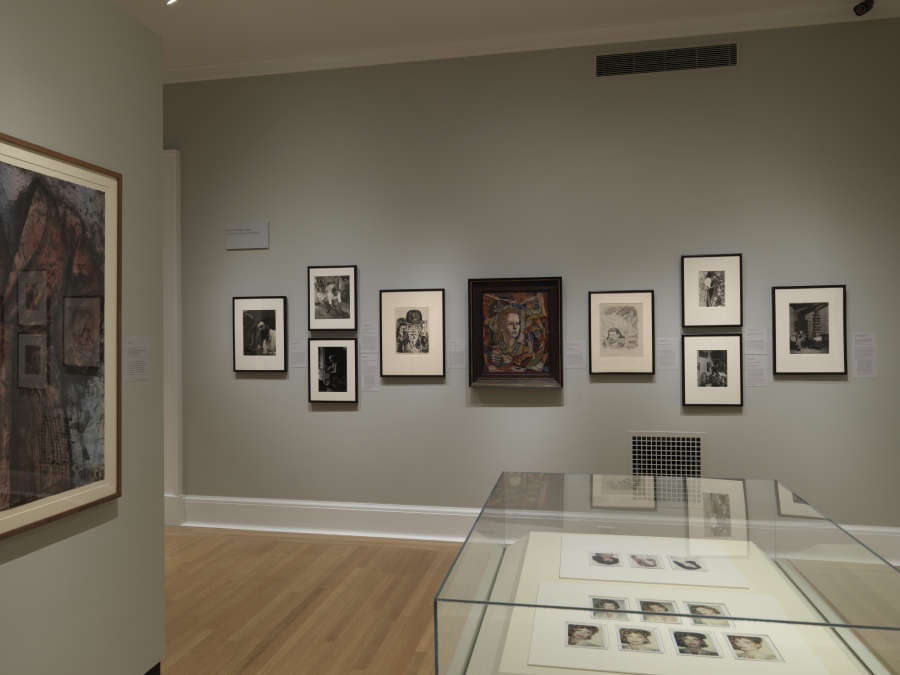 view exhibition image