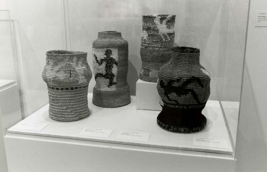 view exhibition image