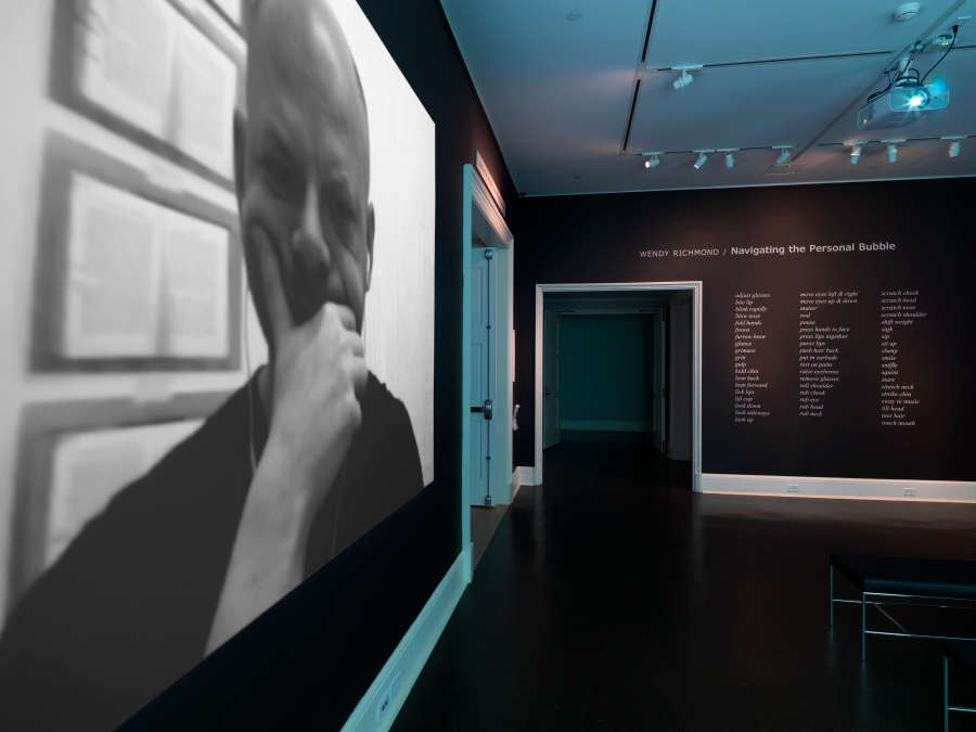 view exhibition image