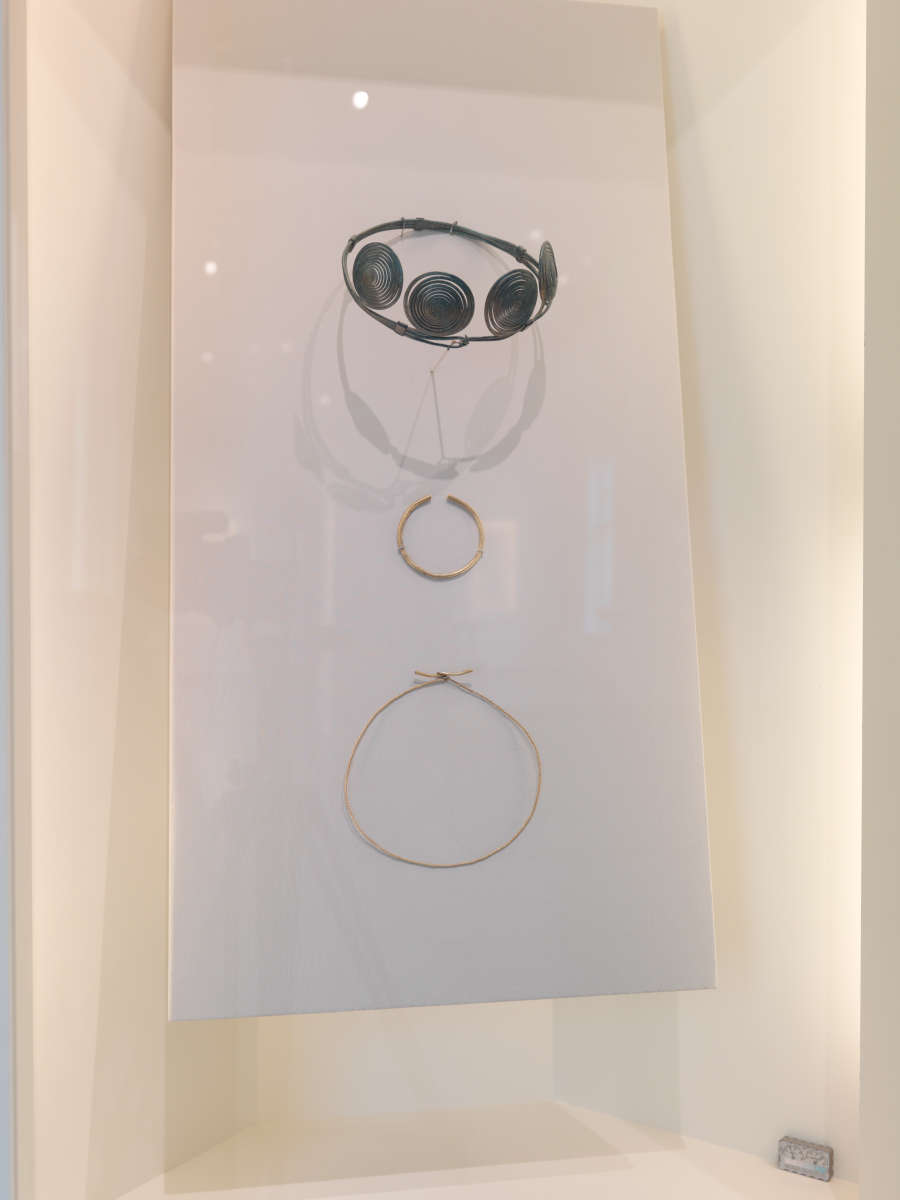 view exhibition image