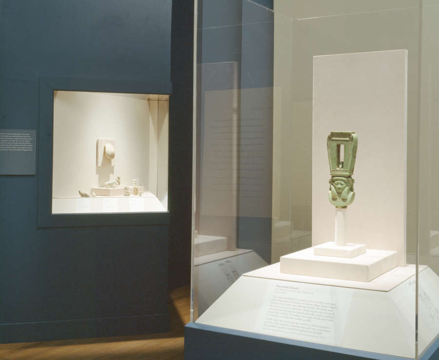 view exhibition image