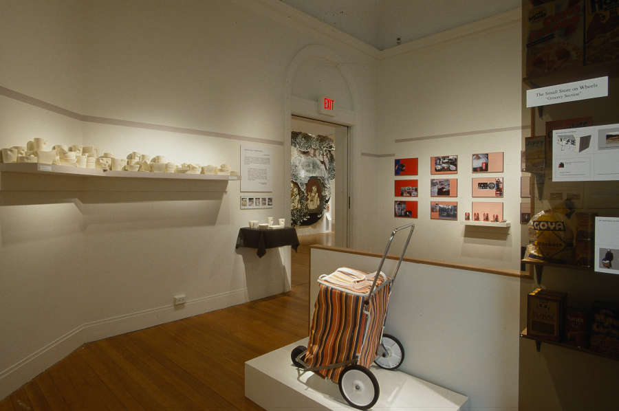 view exhibition image