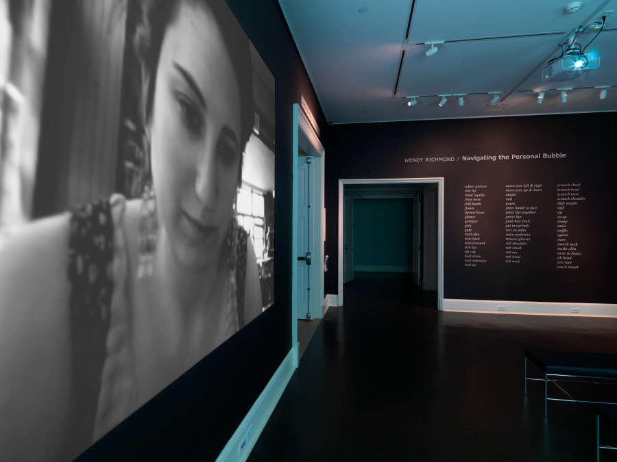 view exhibition image