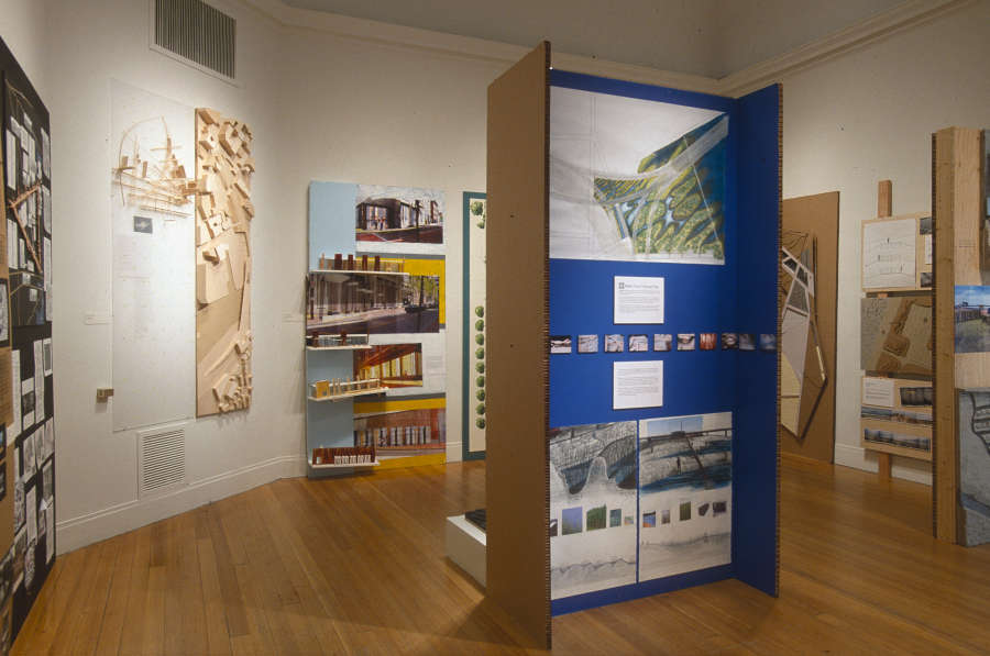view exhibition image