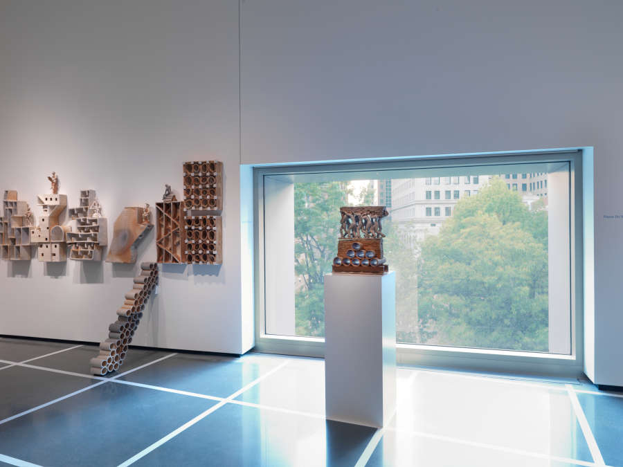 view exhibition image