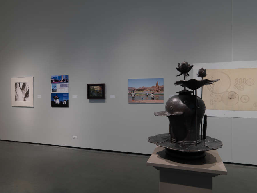 view exhibition image