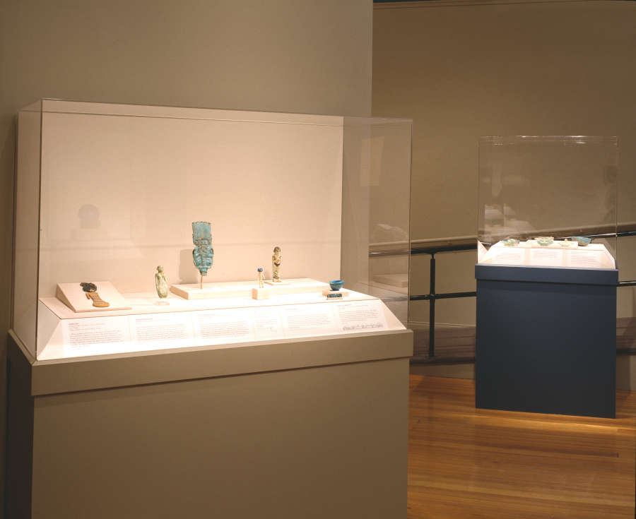 view exhibition image