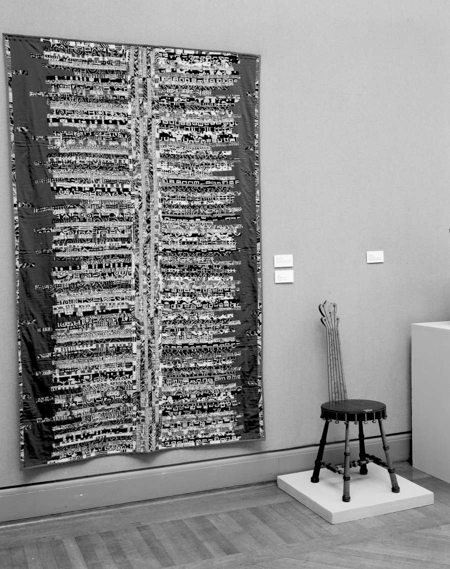 view exhibition image