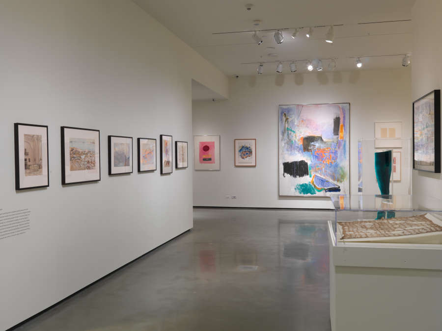 view exhibition image