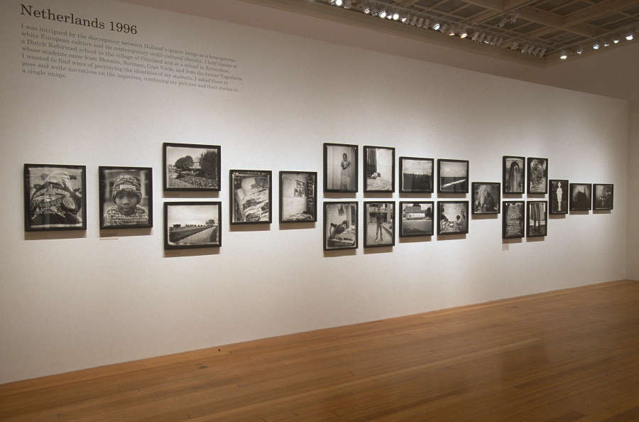 view exhibition image