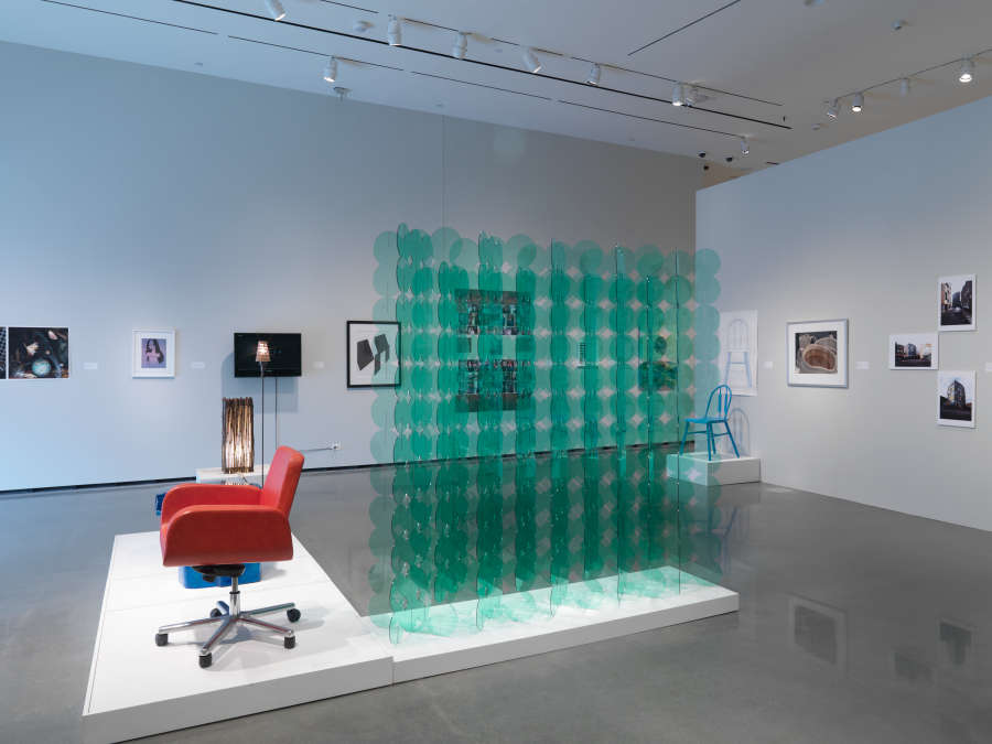 view exhibition image