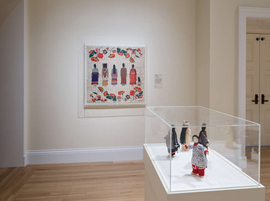 view exhibition image
